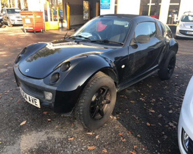 Illustration for article titled This Safari Smart Roadster Is a Rally Fighter on a Budget